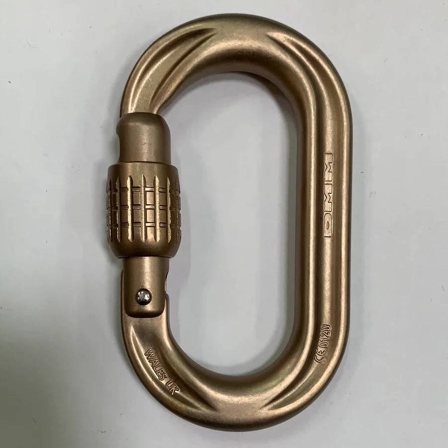 PerfectO screwgate carabiner in sand